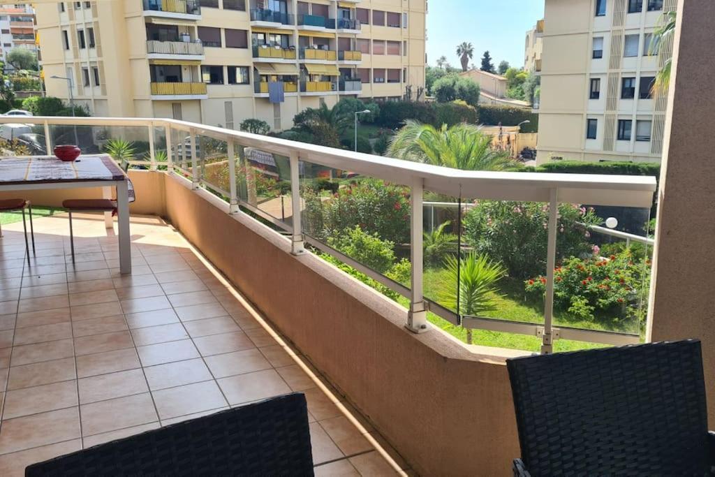 Appartement Vue Mer Sur Les Hauteurs De نيس المظهر الخارجي الصورة